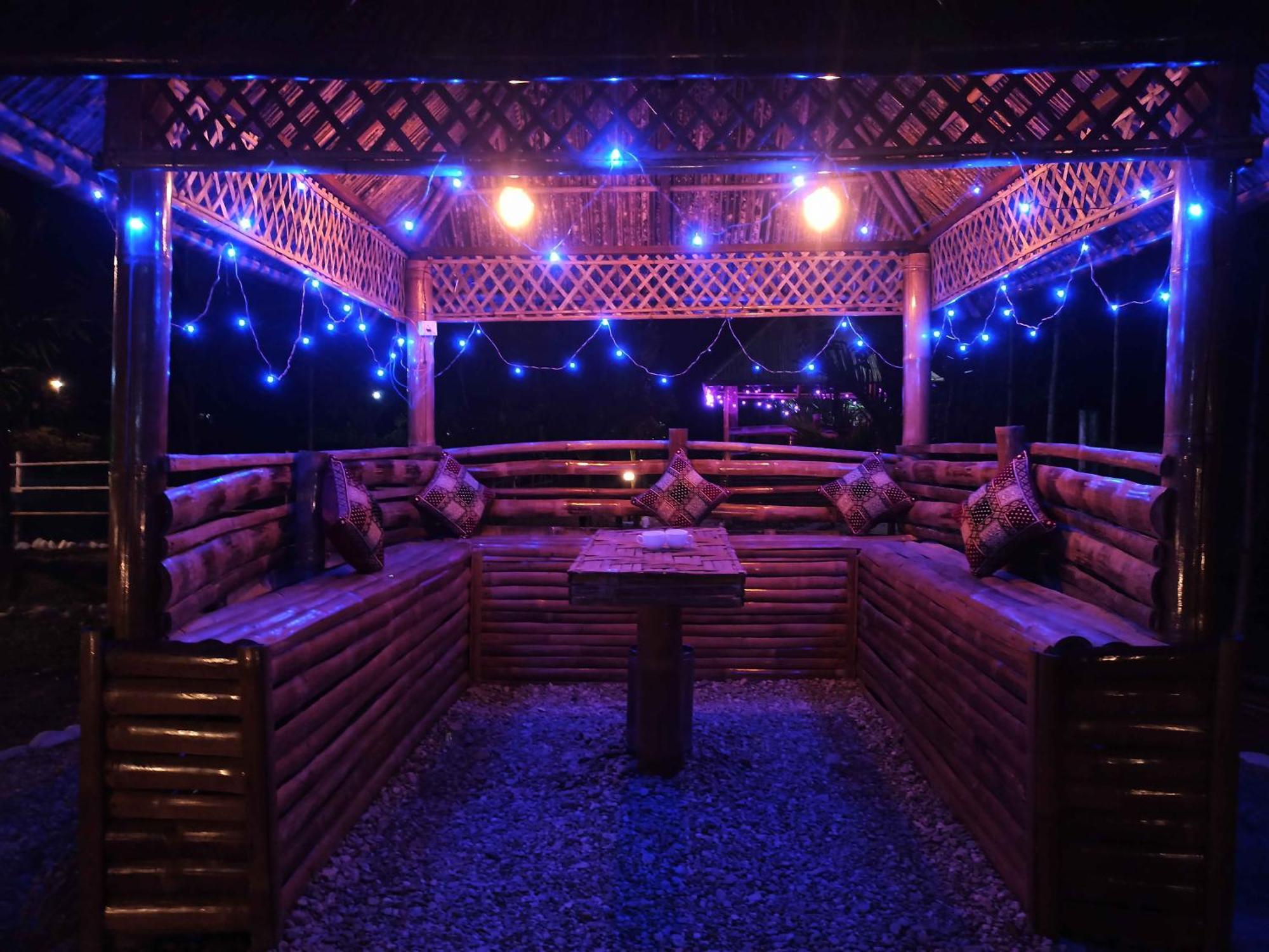 Grasshopper Jungle Queen Resort Chālsa 外观 照片