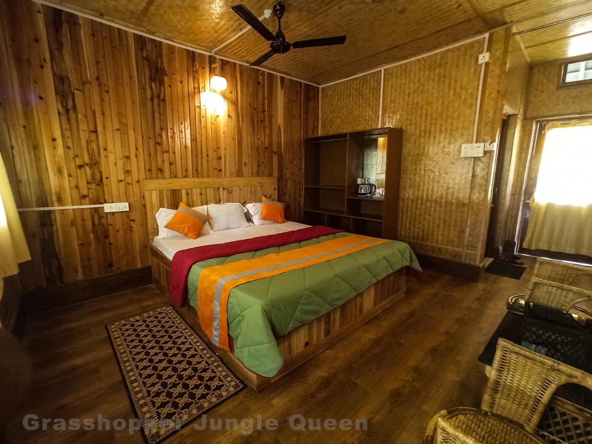 Grasshopper Jungle Queen Resort Chālsa 外观 照片